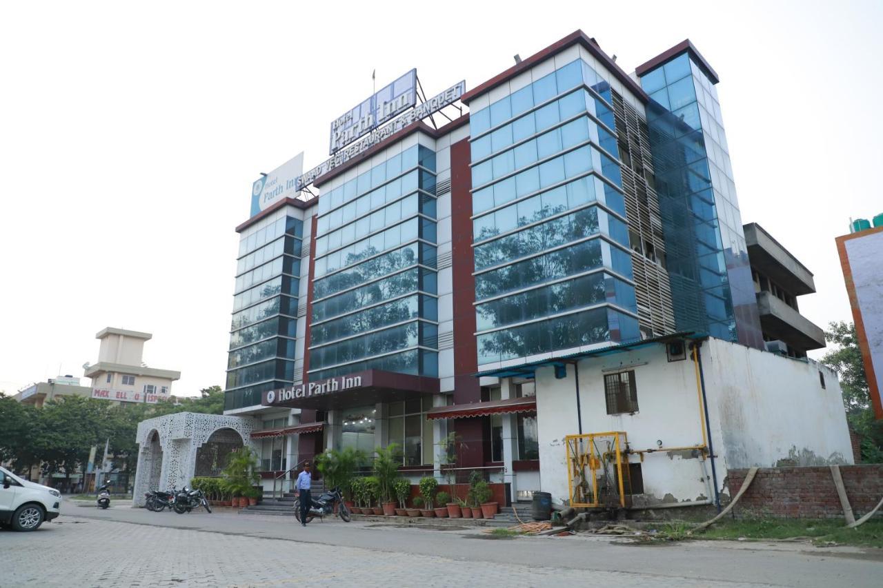 Hotel Parth Inn Ghaziabad Exterior photo