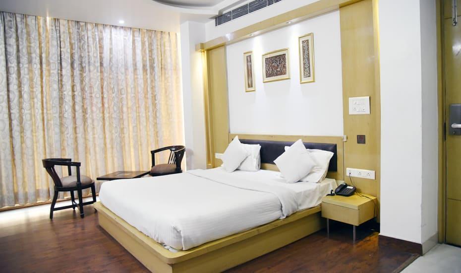 Hotel Parth Inn Ghaziabad Exterior photo